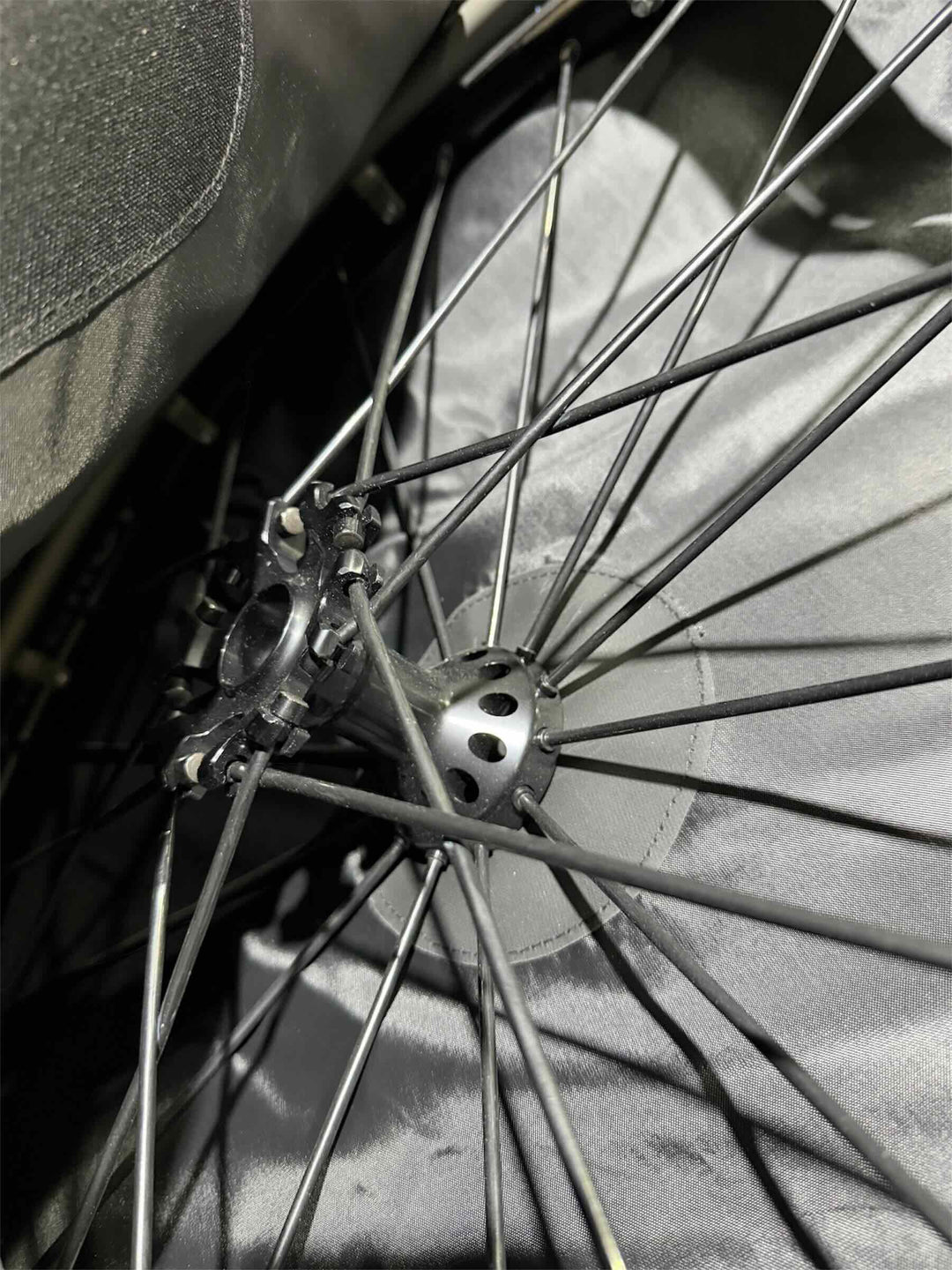 How iRoll Sports 3-Wheel Travel Bag