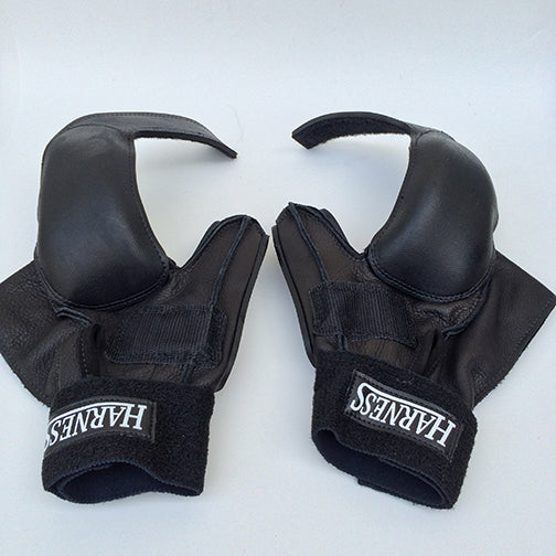 2-Finger Gloves