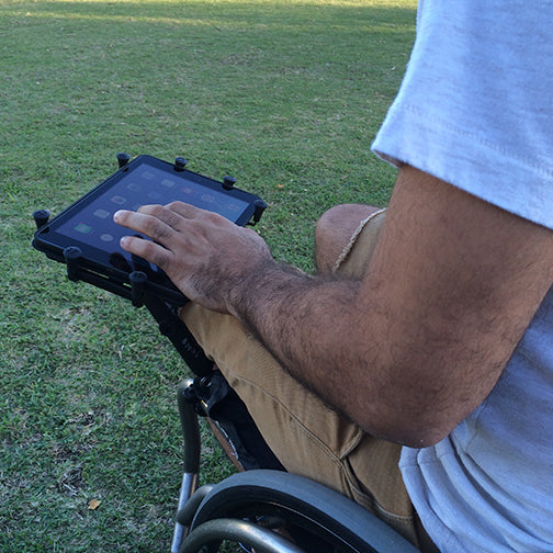 p-8938-innovative_new_wheelchair_accessory_computer.jpg